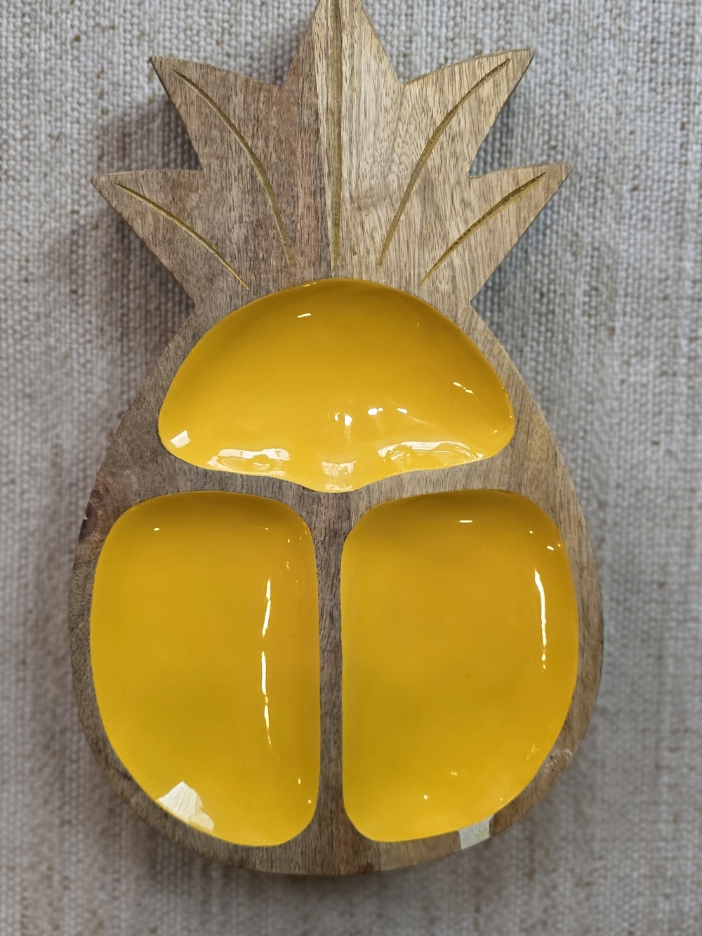 Pineapple Wall Serving Tray in Yellow and Natural Wood - Unbranded